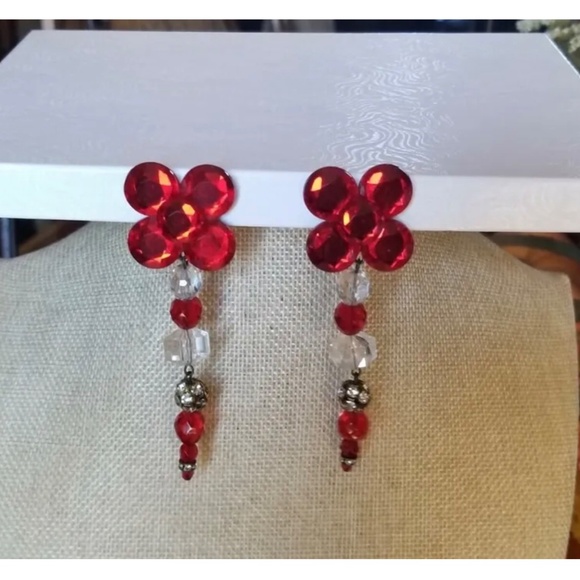 EILEEN FULTON RUBY RED CRYSTAL LUCITE RHINESTONE DANGLE CLIP EARRINGS - Picture 3 of 5